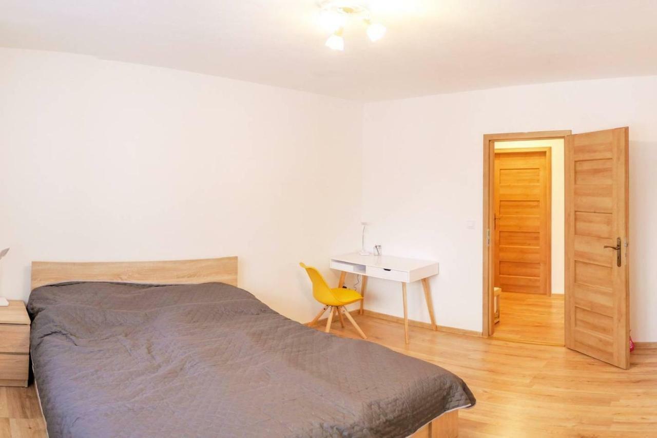 2 Bedroom Flat In The Heart Of Liptovský Mikuláš Dış mekan fotoğraf