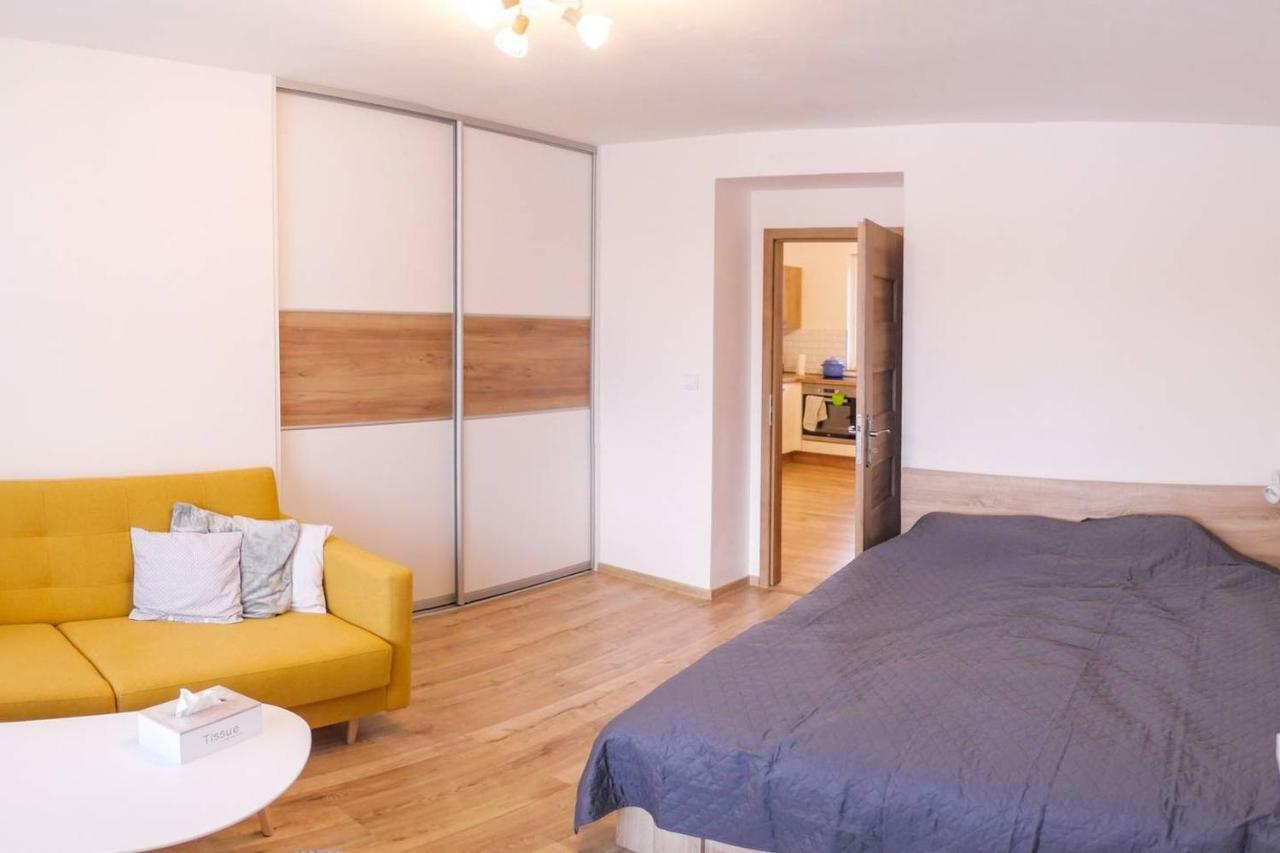 2 Bedroom Flat In The Heart Of Liptovský Mikuláš Dış mekan fotoğraf